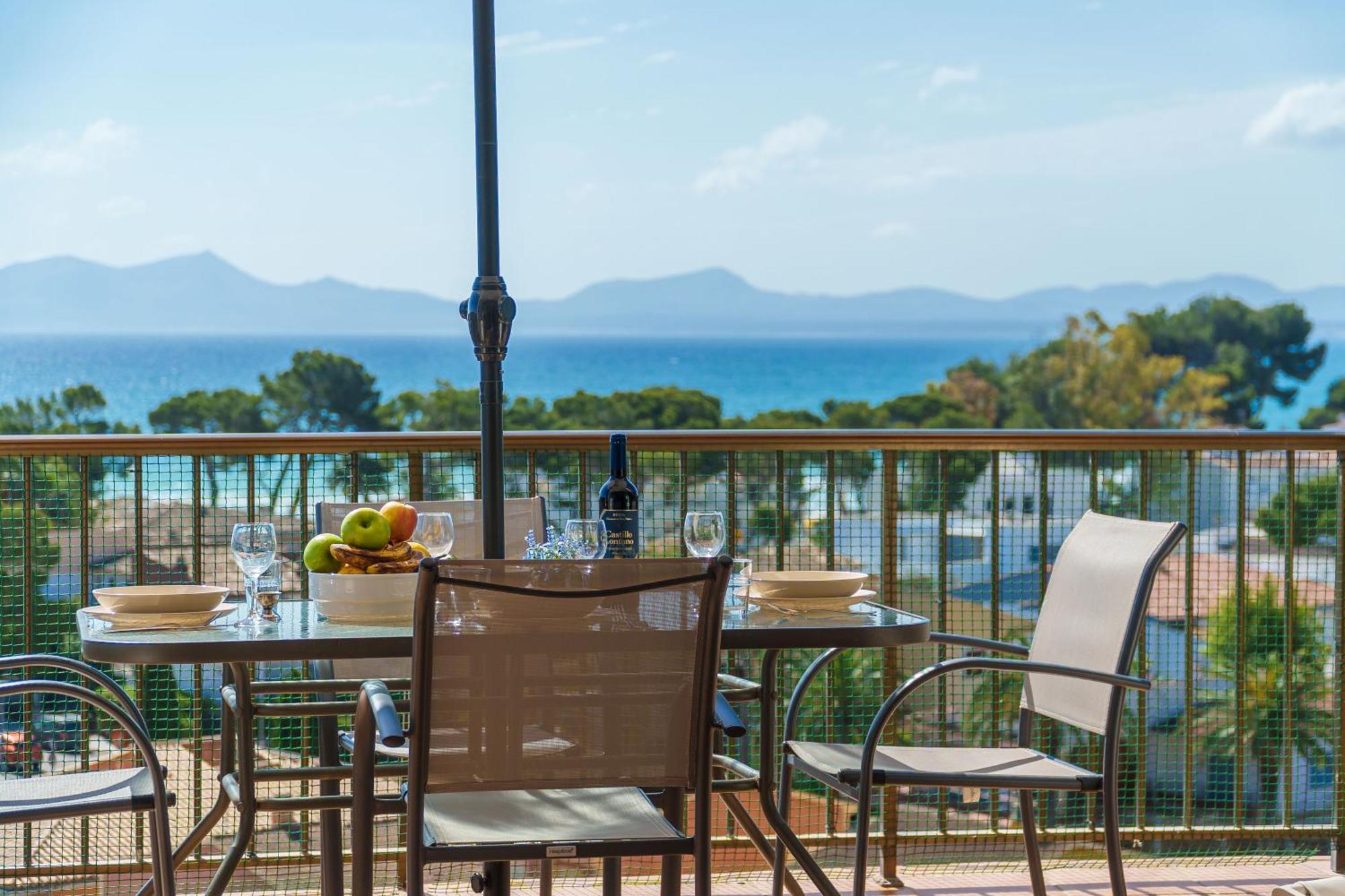 Apartment The Shell Ii, Beach Views And Pool Alcudia  Exterior photo